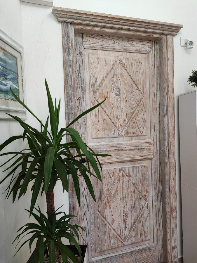 オルビア Antica Isola Bed & Breakfast エクステリア 写真