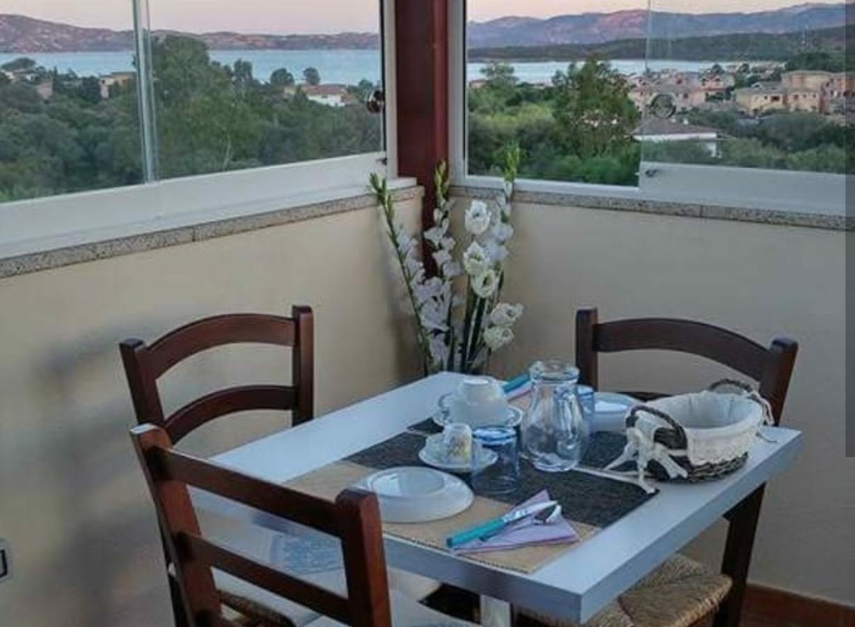 オルビア Antica Isola Bed & Breakfast エクステリア 写真