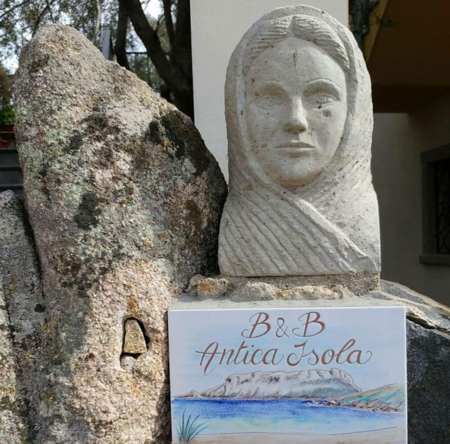 オルビア Antica Isola Bed & Breakfast エクステリア 写真
