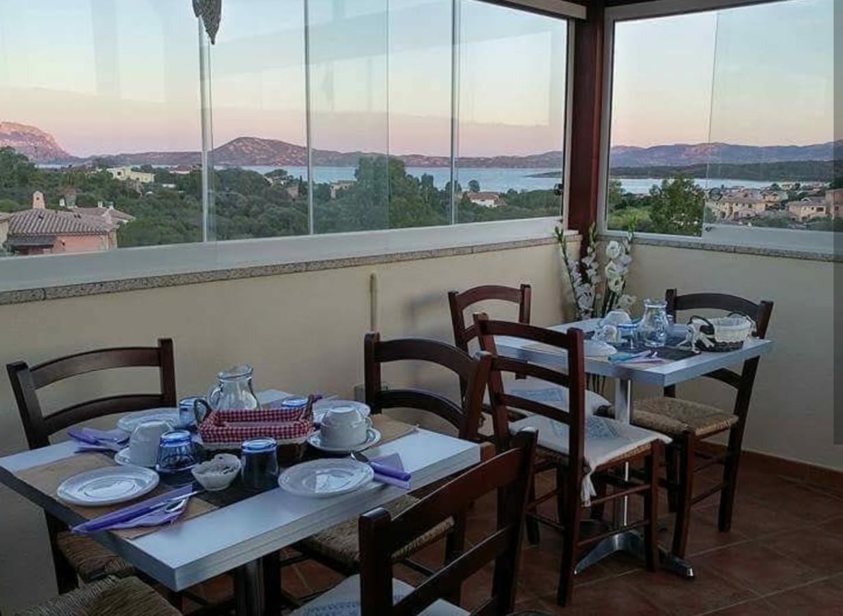 オルビア Antica Isola Bed & Breakfast エクステリア 写真